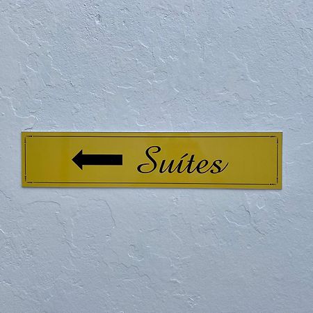 Kalug - Suite Casal Independente Em Guest House Ilhéus Eksteriør bilde